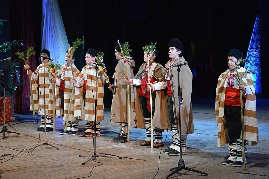 Деца с коледен концерт за Благоевград