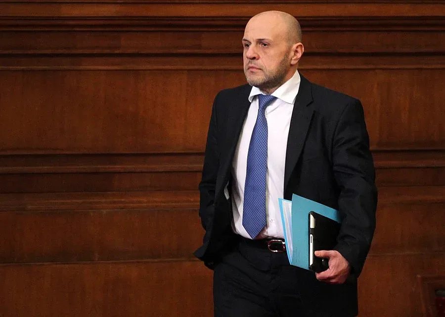 Дончев: Дострояваме 7-ми блок без държавна гаранция