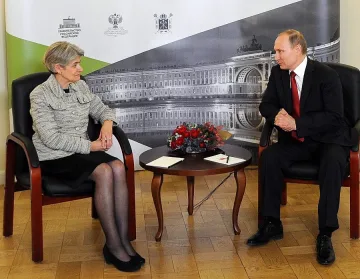 Бокова благодари на Путин за опазване на културното наследство