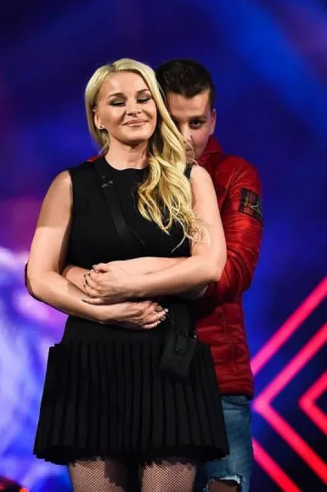 Брадърите закриха сезона в НДК