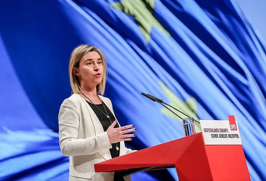 ЕС започна преговори с Турция и Сърбия за членство 