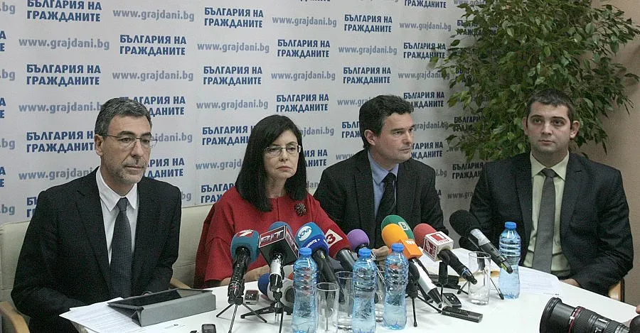 Кунева остава, чака министър от ГЕРБ (ОБЗОР)