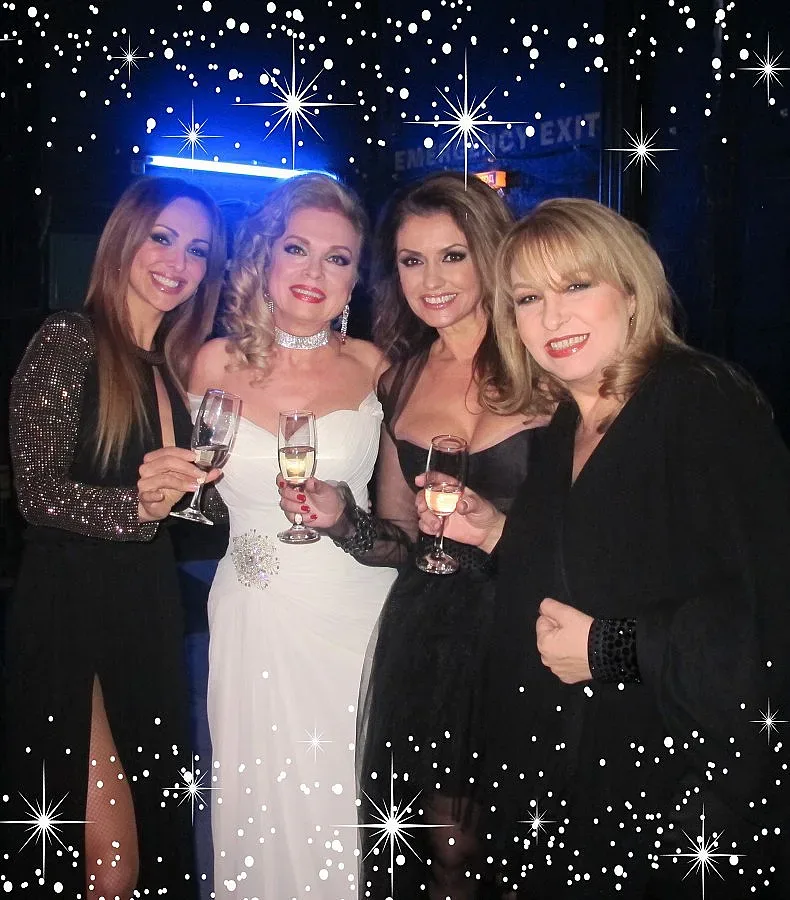 Искра Радева и коледни звезди блестят в НДК