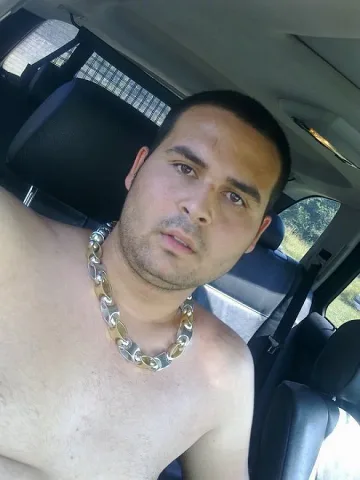 Глобиха внука на Цар Киро за хулиганство 