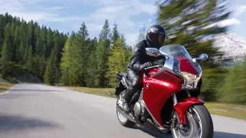 Пишман моторист се преби в дере