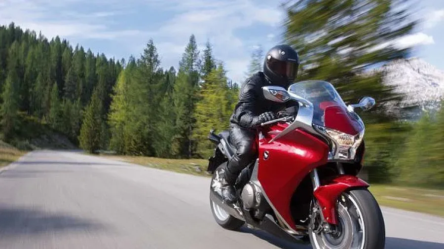 Пишман моторист се преби в дере