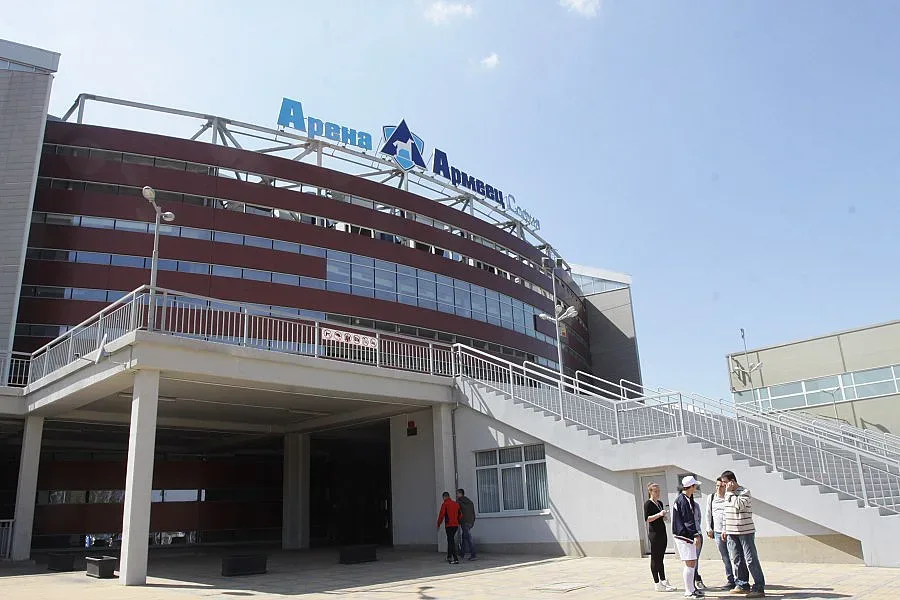 Реорганизация на движението заради концерта на Енрике