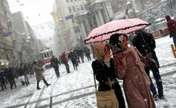 Студ скова източна Турция, минус 19 градуса в Анталия