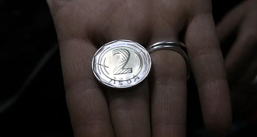 Новата двулевка вече е в магазините