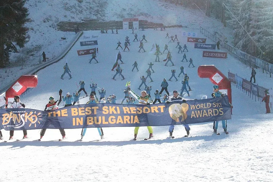 Звезди на ските, слънце и 5000 туристи дадоха старт на сезона в Банско