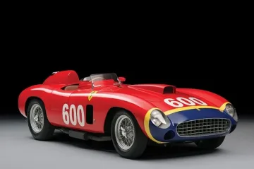 Продадоха Ferrari 290 MM за $28,05 млн.