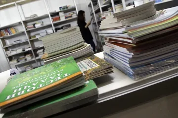 Искат промяна в учебниците по история