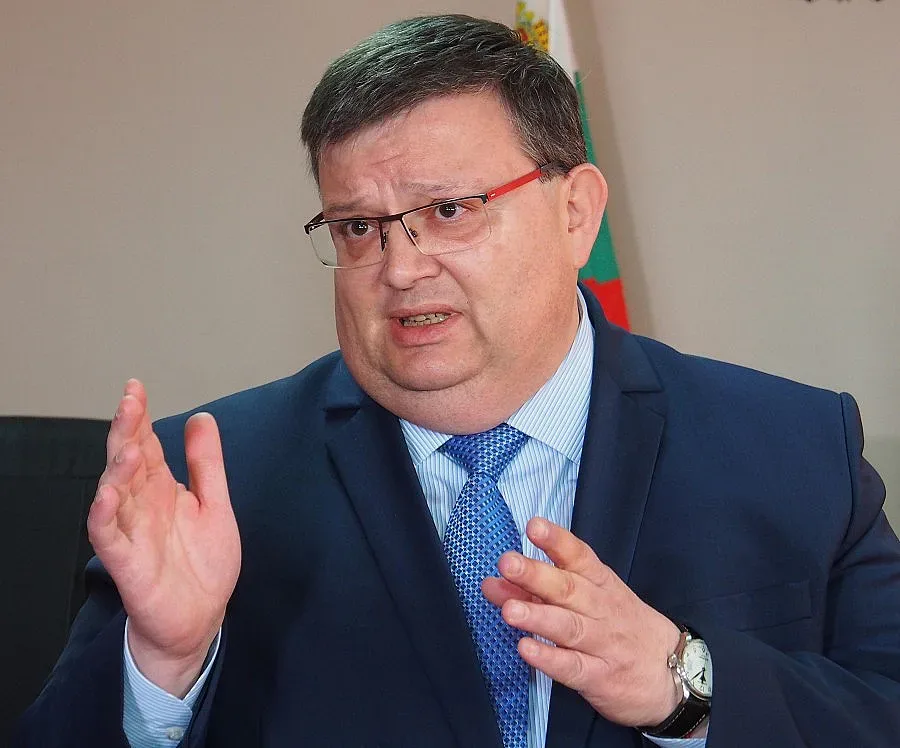Цацаров: Христо Иванов надценява ролята ми и тази на прокуратурата
