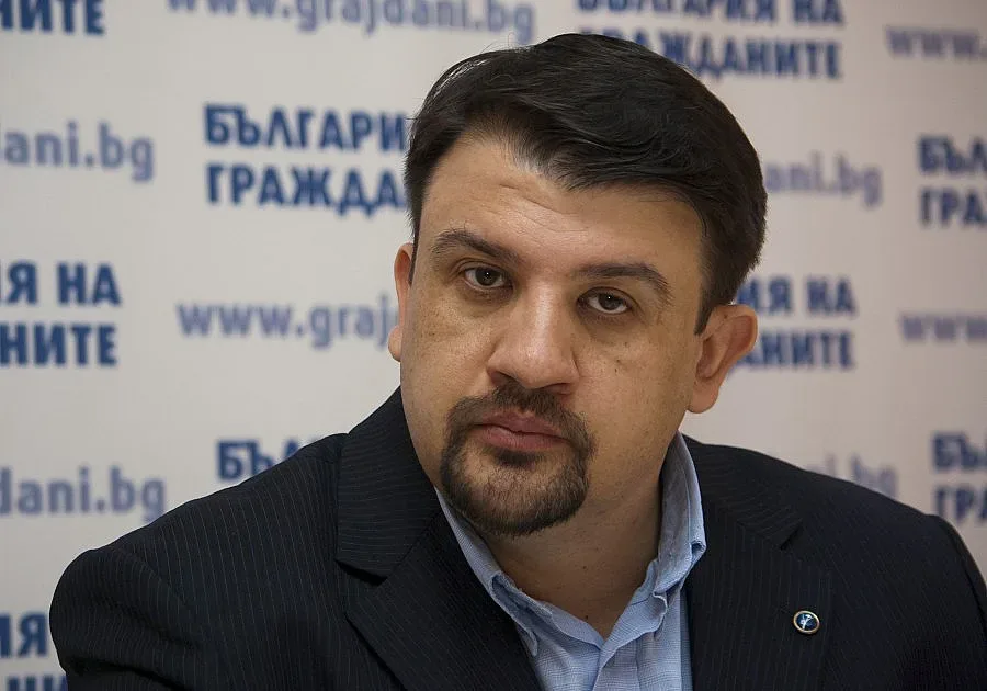 Ананиев: Хакерската атака може да е "приятелски огън"