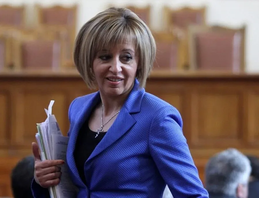 Манолова: Да подкрепим младите семейства