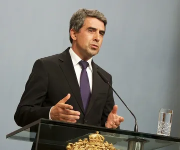 Плевнелиев горд, че назначил Христо Иванов