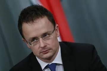 Унгария: Европа извършва ритуално самоубийство