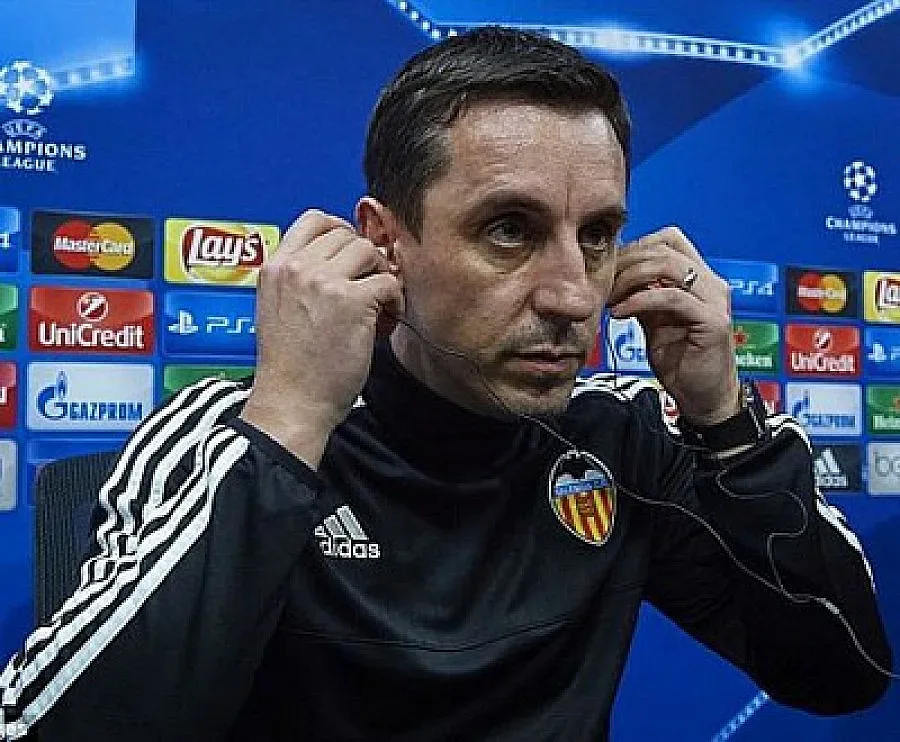 Гери Невил с катастрофален дебют, Валенсия отпадна от ШЛ