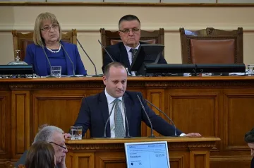 Радан: Чакам ви при Филипи (ОБЗОР)