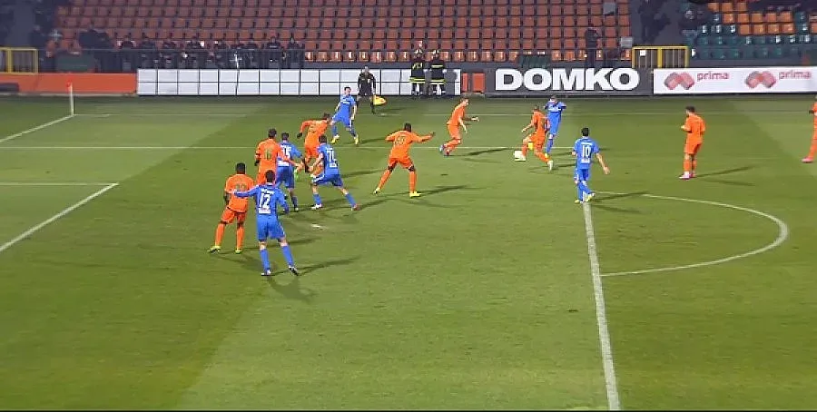 "Левски" скочи на БФС и съдиите (ОБЗОР)