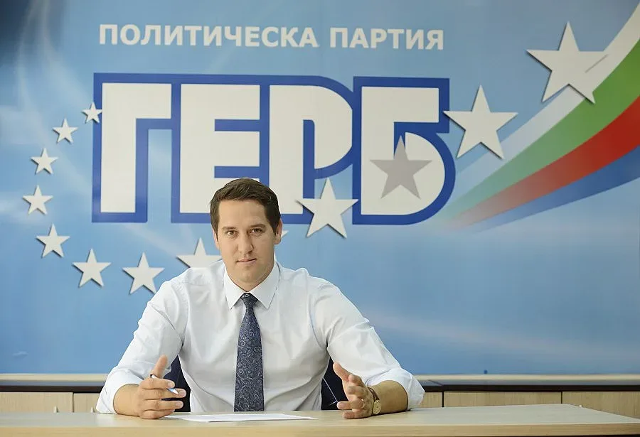 Депутат хвърли оставка като партиен лидер заради загубени избори