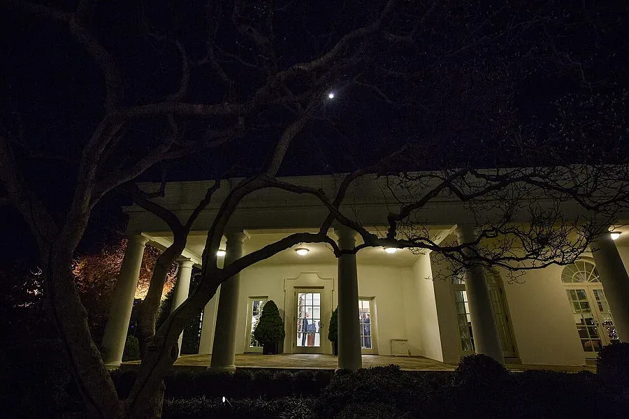 САЩ забрани визи на хора, преминали през "опасни" държави