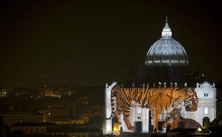 Уникално шоу за новата Свещена година (ВИДЕО)