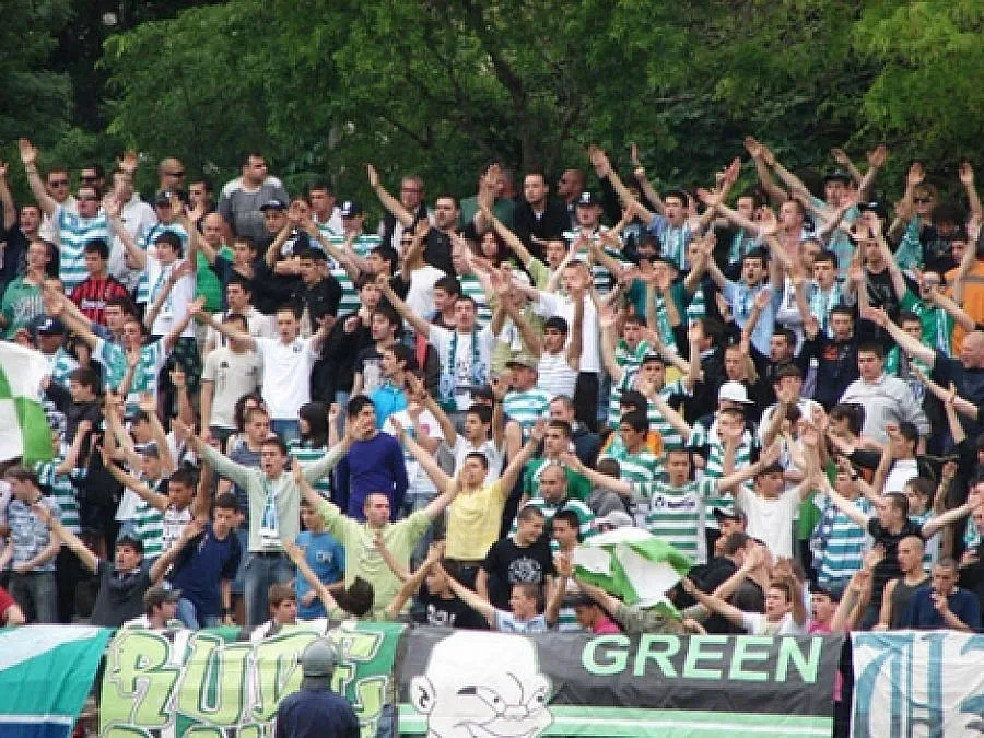 "Черно море" брани купата със 150 фенове