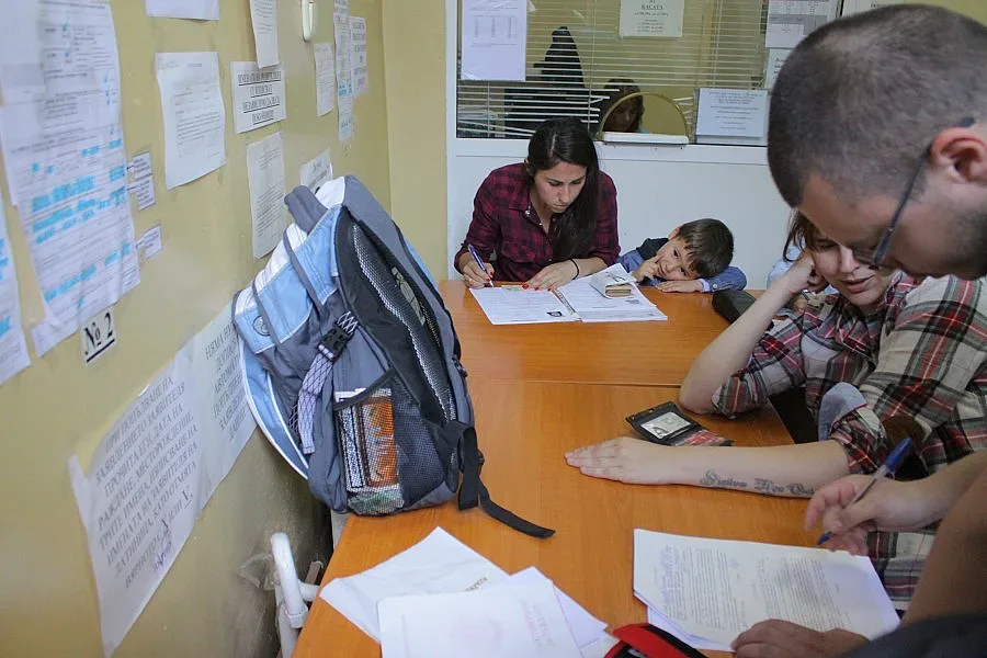 Купуваме по интернет "Гражданска" за колата