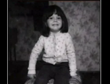 Загадка: Кой е този певец?