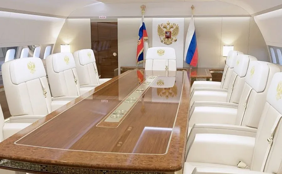 Самолетът на Путин с фитнес и джакузи (ВИДЕО)