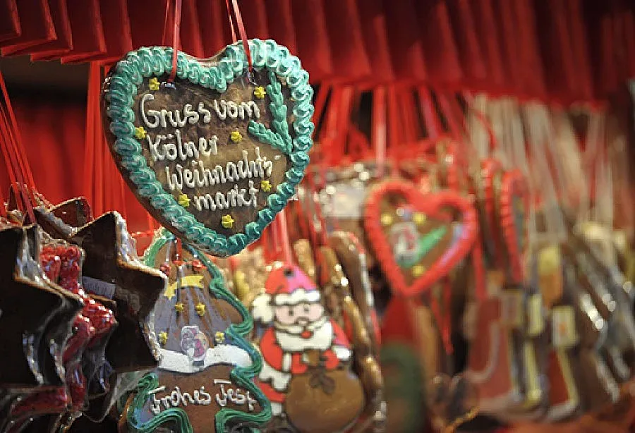 Гурбетчии пращат дарове за децата си в с. Долно Осеново