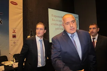 Бойко: Само остана да мием прозорците на хората