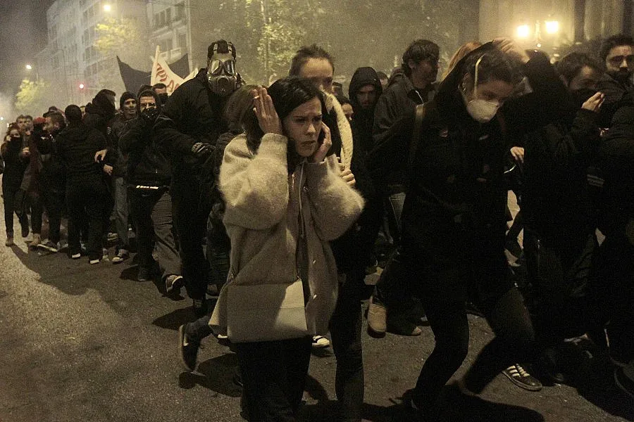 Сблъсъци в Атина след смъртта на демонстрант