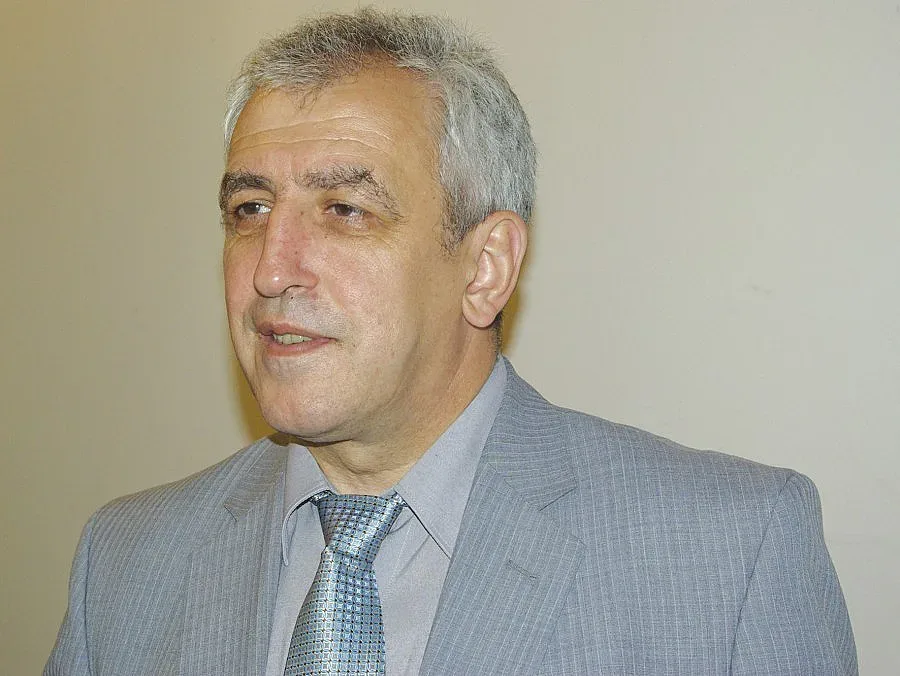 Нужни са правила за дроновете и споделените пътувания