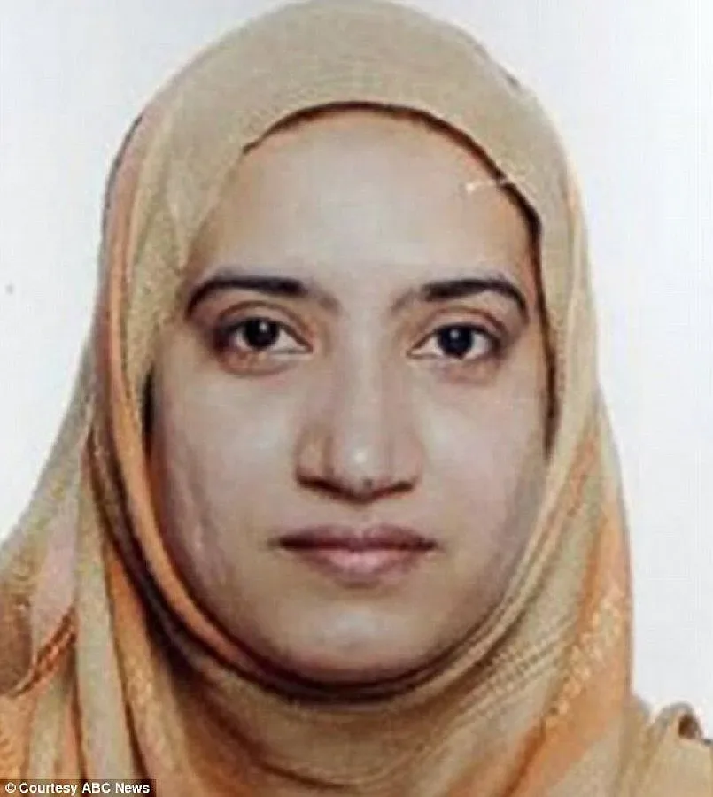 Показаха снимка на Малик, убила 14 души в Калифорния