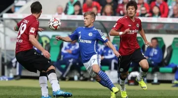 Край на сушата за "Шалке"