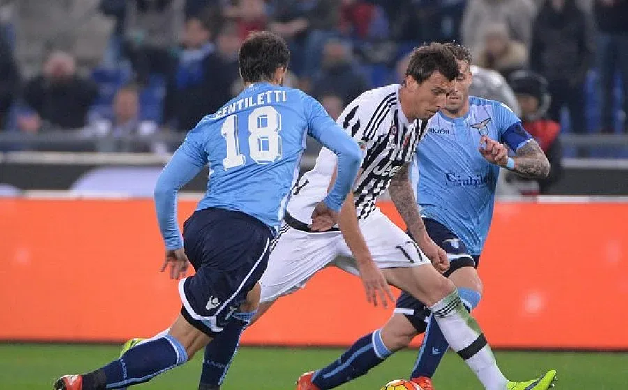Пети пореден успех за "Ювентус"