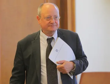 Танев: Неудобен съм, защото затегнах кранчето (ОБЗОР)