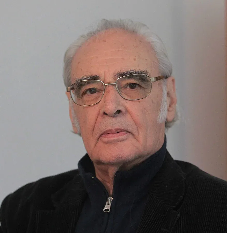 Опашки за новата книга на Антон Дончев