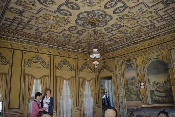 Френски шарки греят в Стария Пловдив