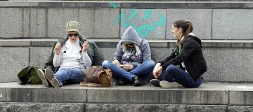 Учениците се стопиха със 100 хиляди  