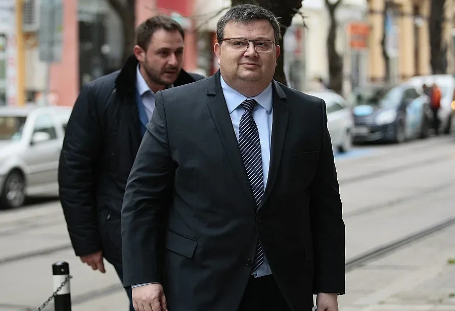 Цацаров за записите: Това е изнудване