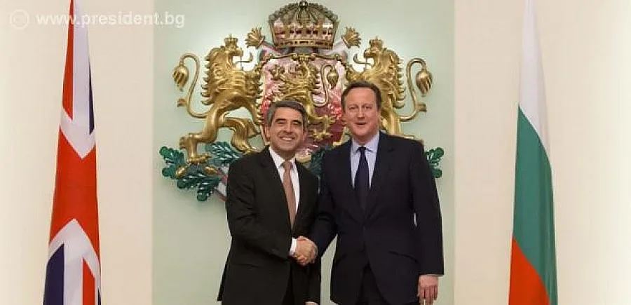 Плевнелиев и Камерън призоваха за открит диалог
