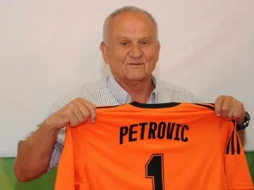 "Литекс" си връща Люпко на бял кон