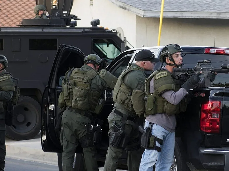 Касапница в Калифорния, 14 убити (ОБЗОР)