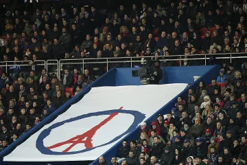 Задържаха жена, свързана с атентатите в Париж