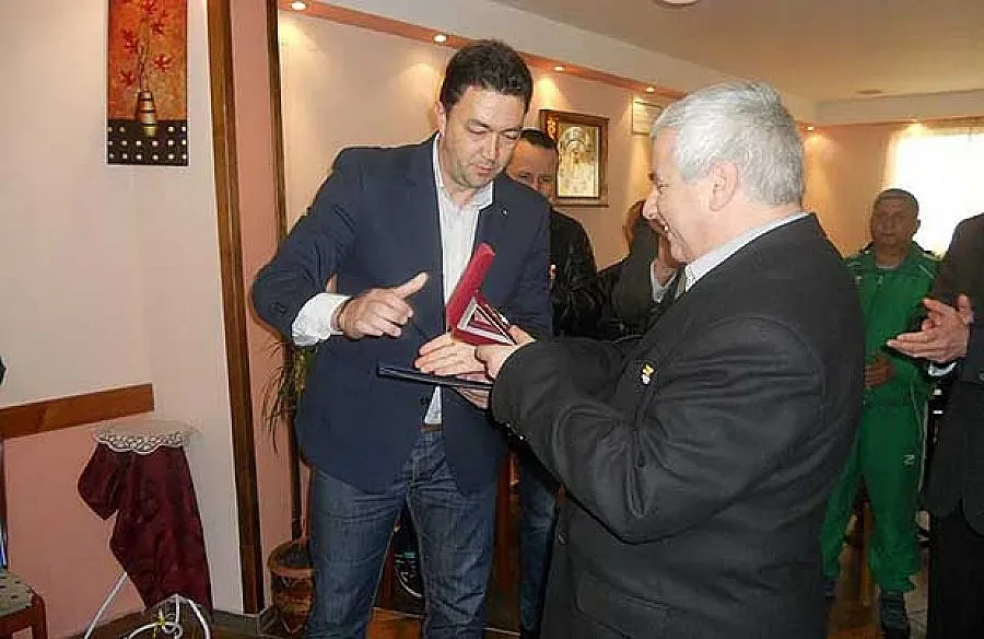 Кмет разплака гросмайстор