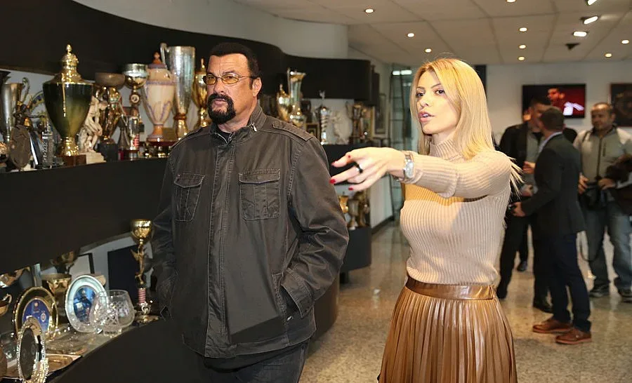 Сегал ще тренира Бандата и Валери