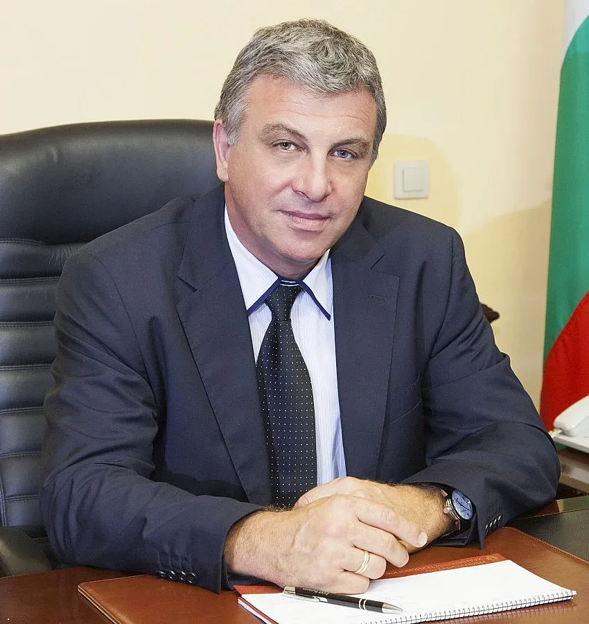 Ще учим гърците как да контролират храните